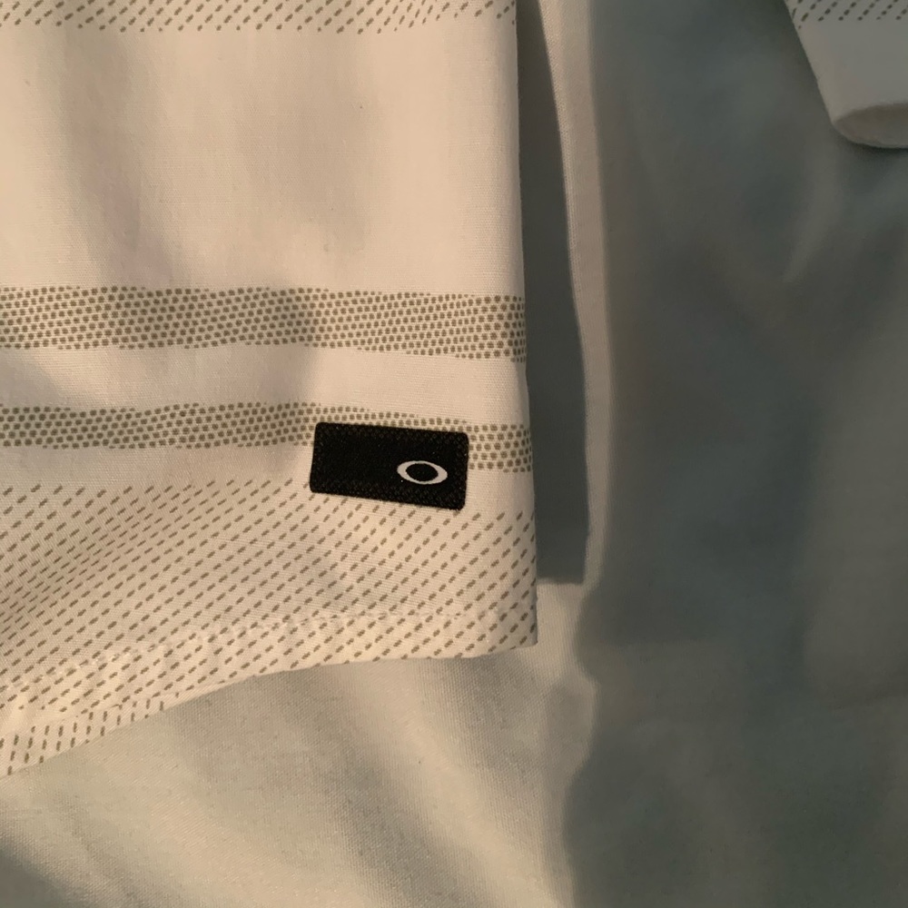Oakley casual button down shirt - Picture 5 of 6